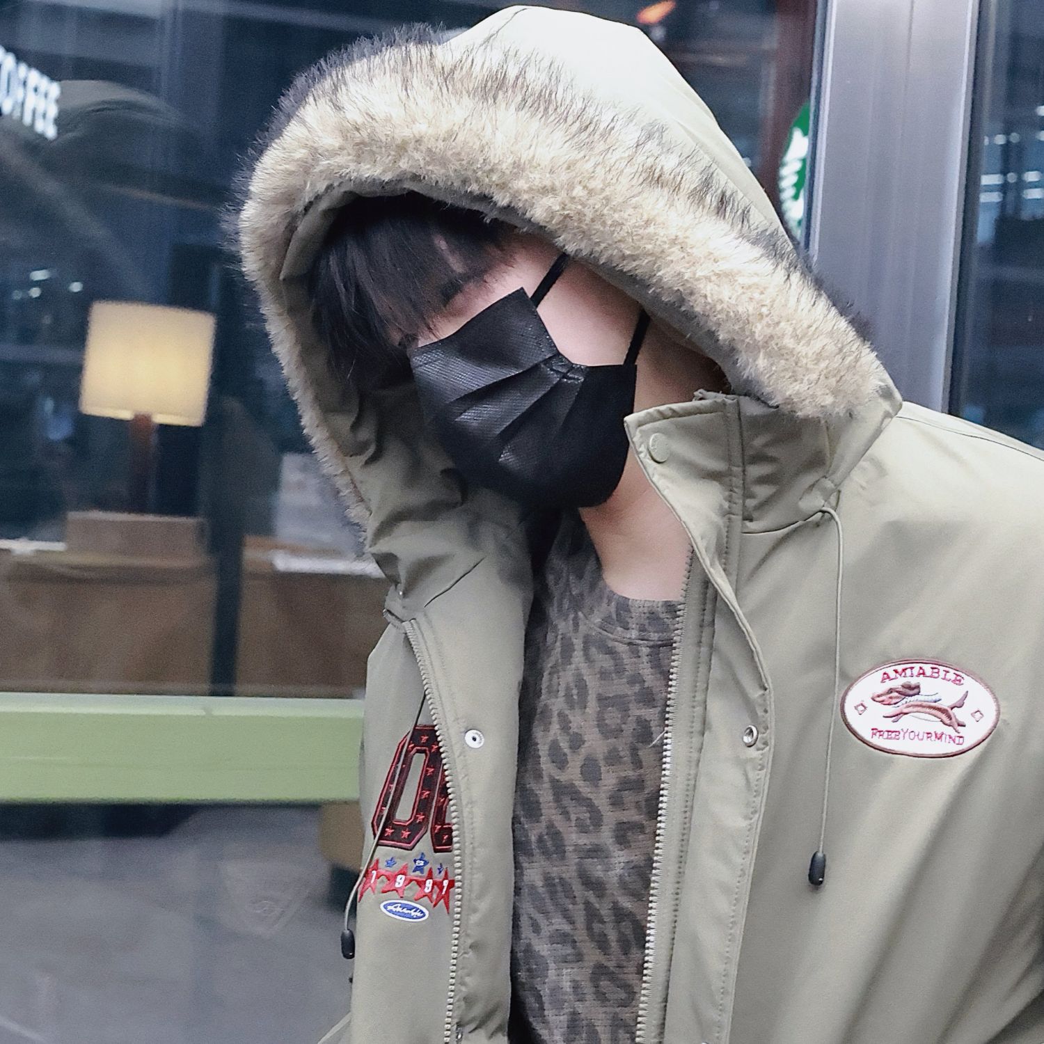 A moment captured by Shen (NexT1DE)'s fan