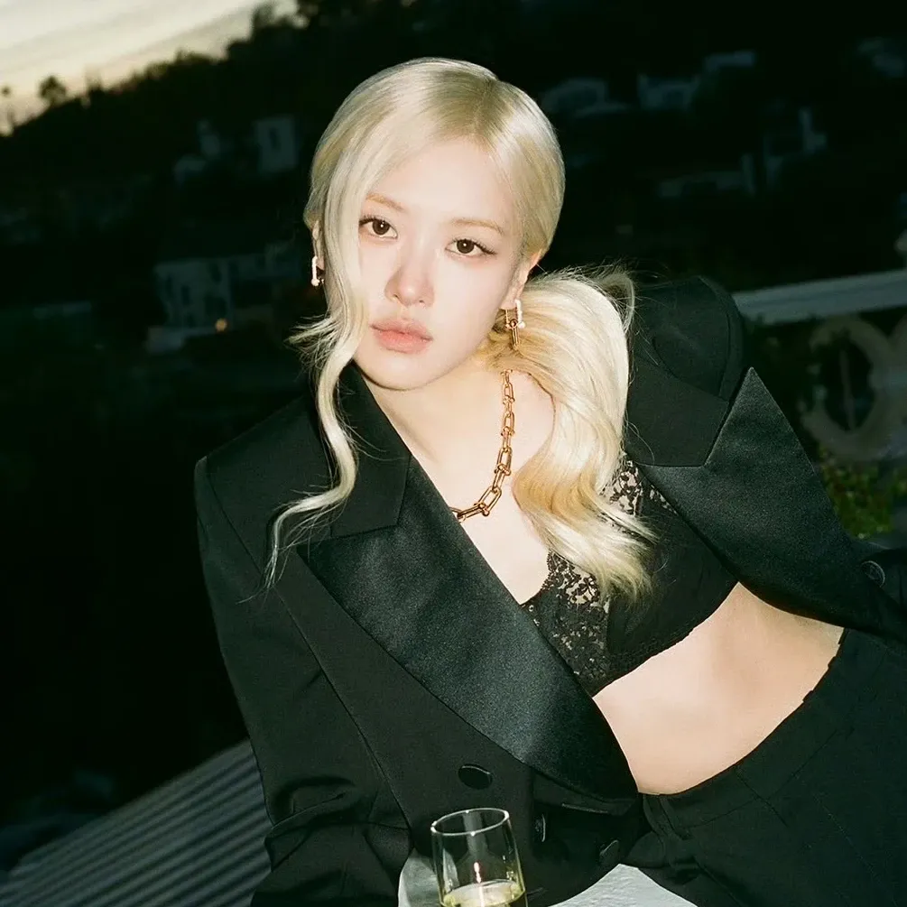 로제 (BLACKPINK)의 최신 사진