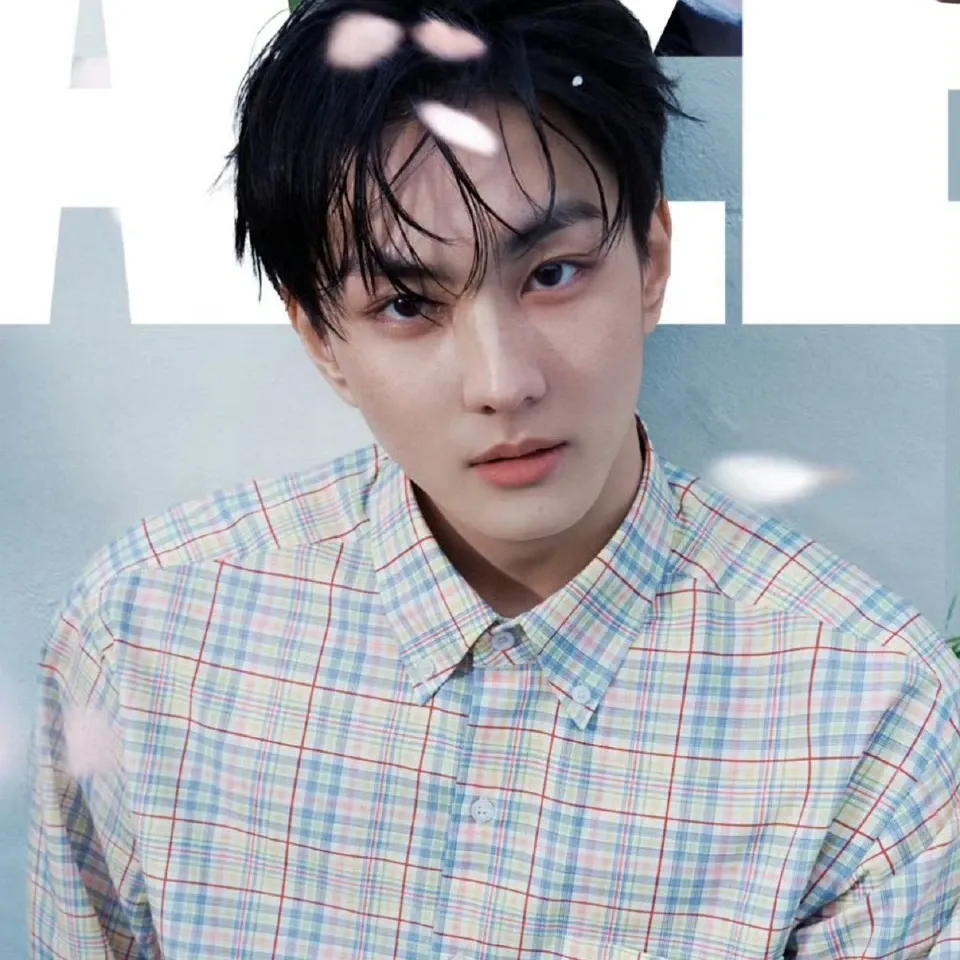 Foto terbaru Jungwon (ENHYPEN)