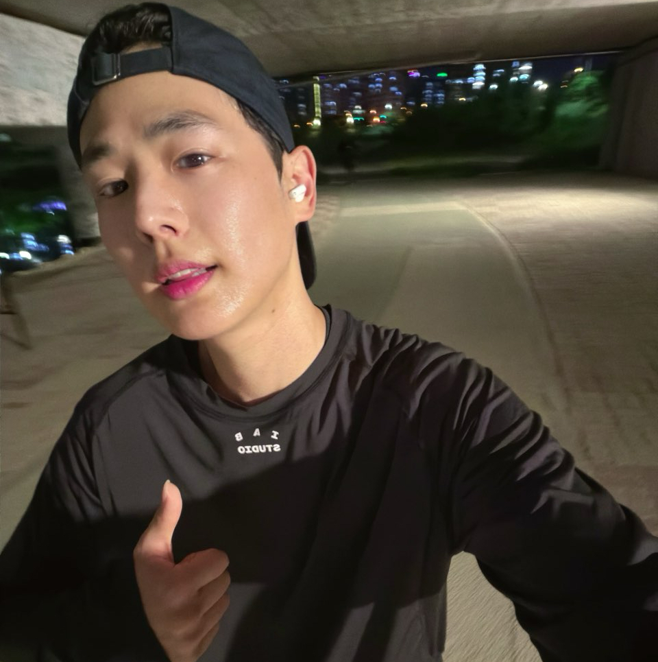 Recent activity shot of Choi Byungchan
