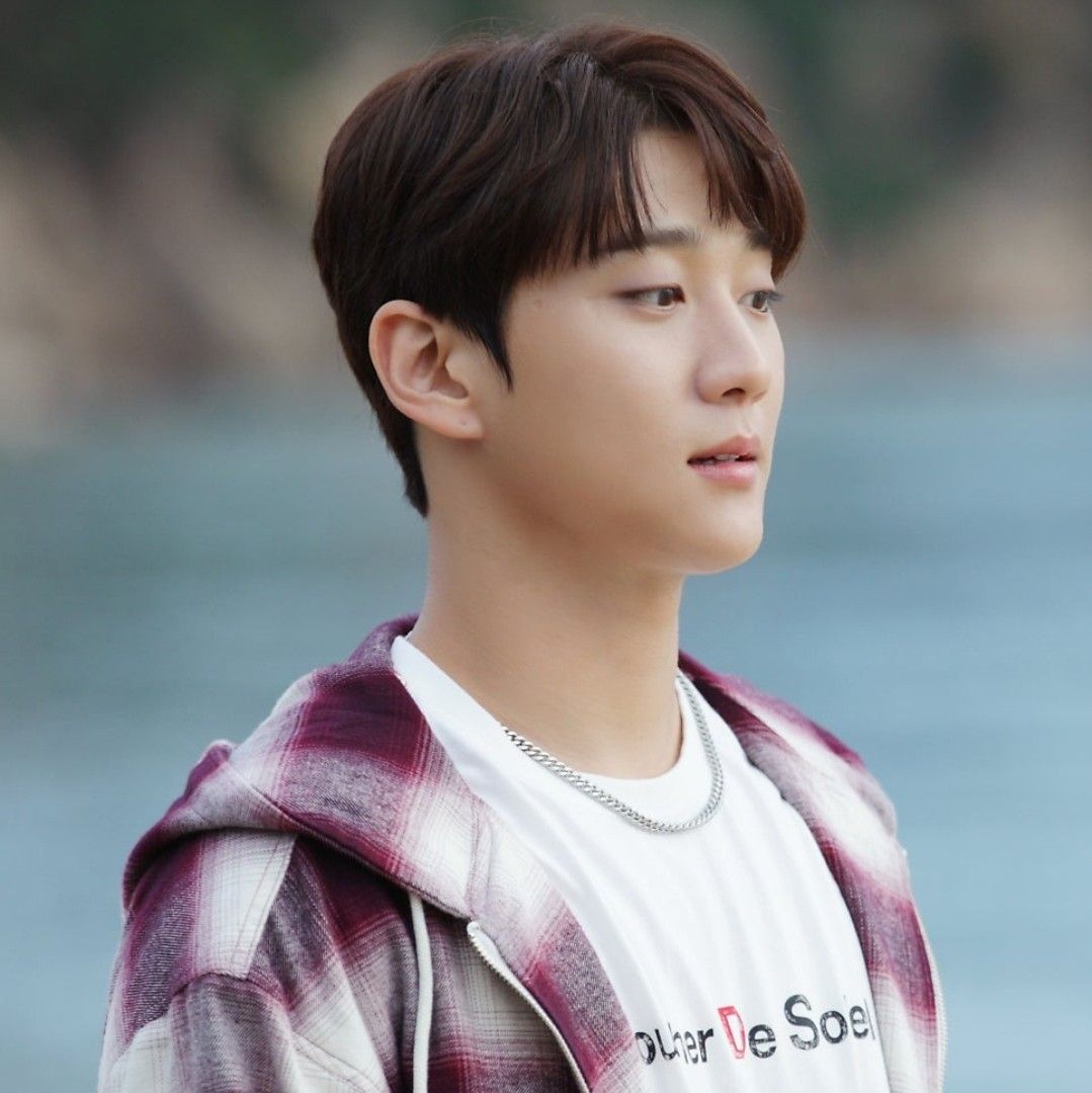 Behind-the-scenes cut of Hong Joochan (GoldenChild)
