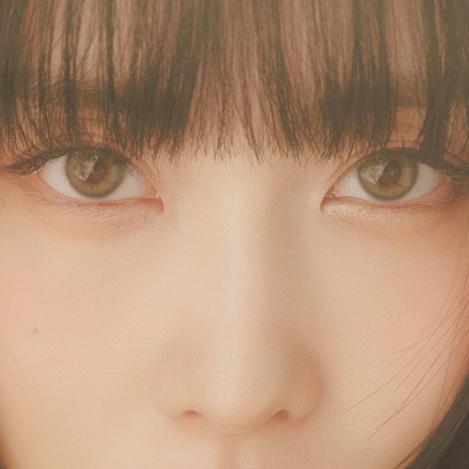 Recent activity shot of Momo (TWICE)