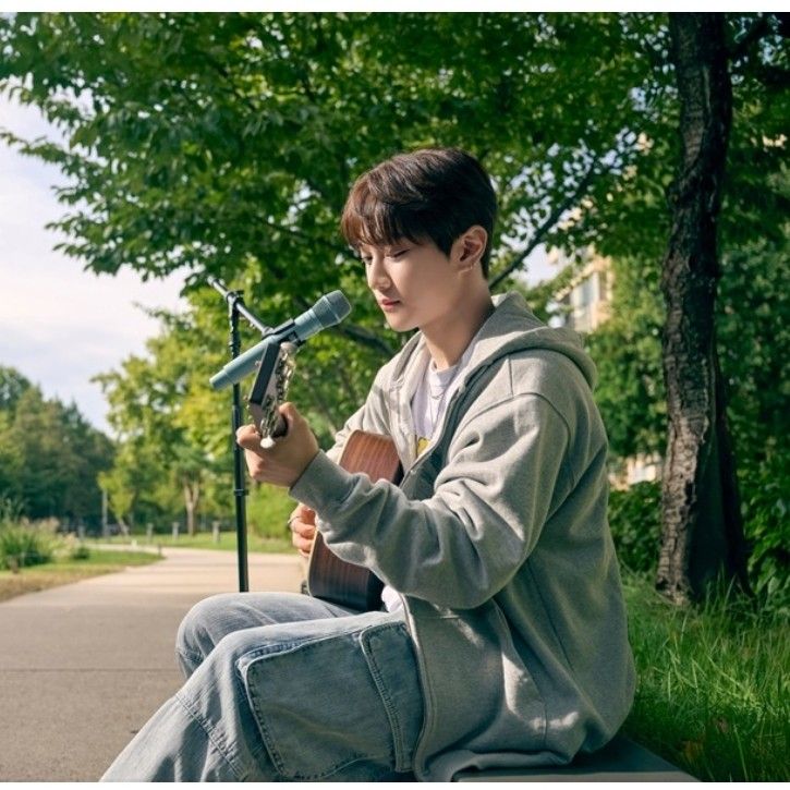 Latest photo of Hong Joochan (GoldenChild)