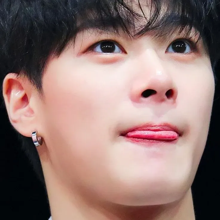 Latest photo of Moonbin (ASTRO)