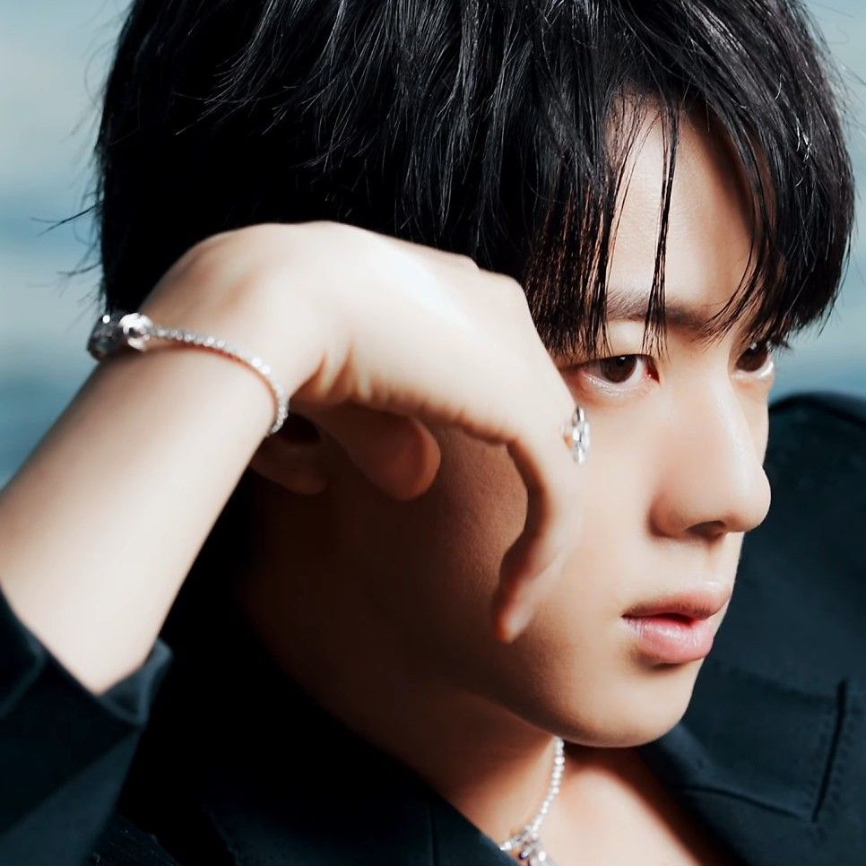 ジン (BTS)の最新写真