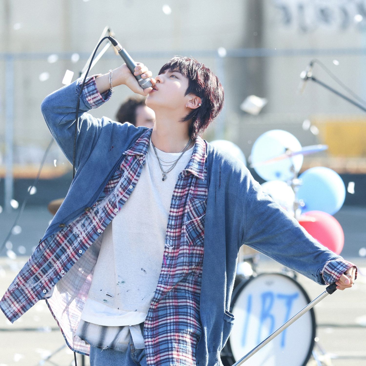 Behind-the-scenes cut of Jin (BTS)