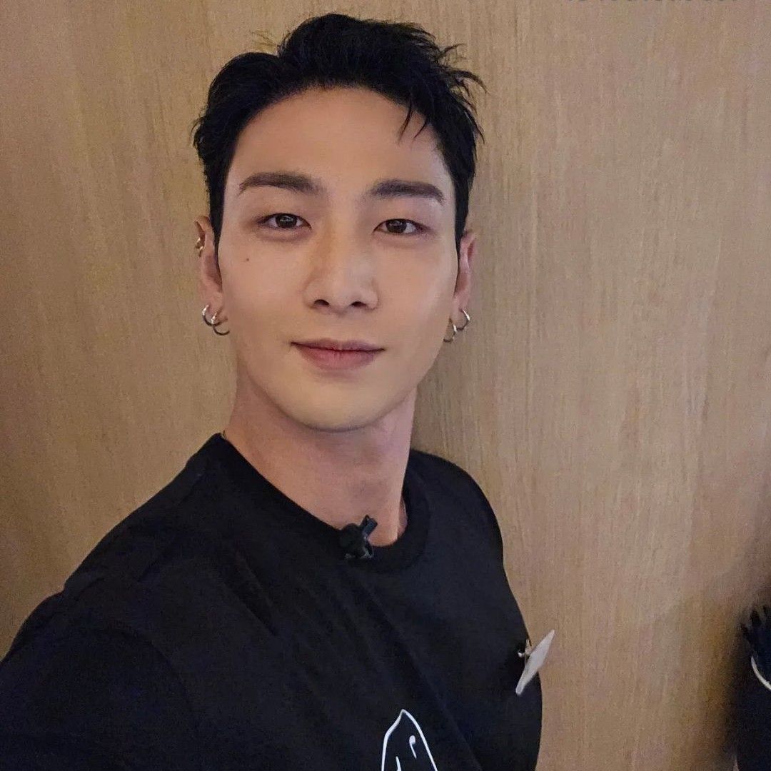 백호의 비하인드 컷