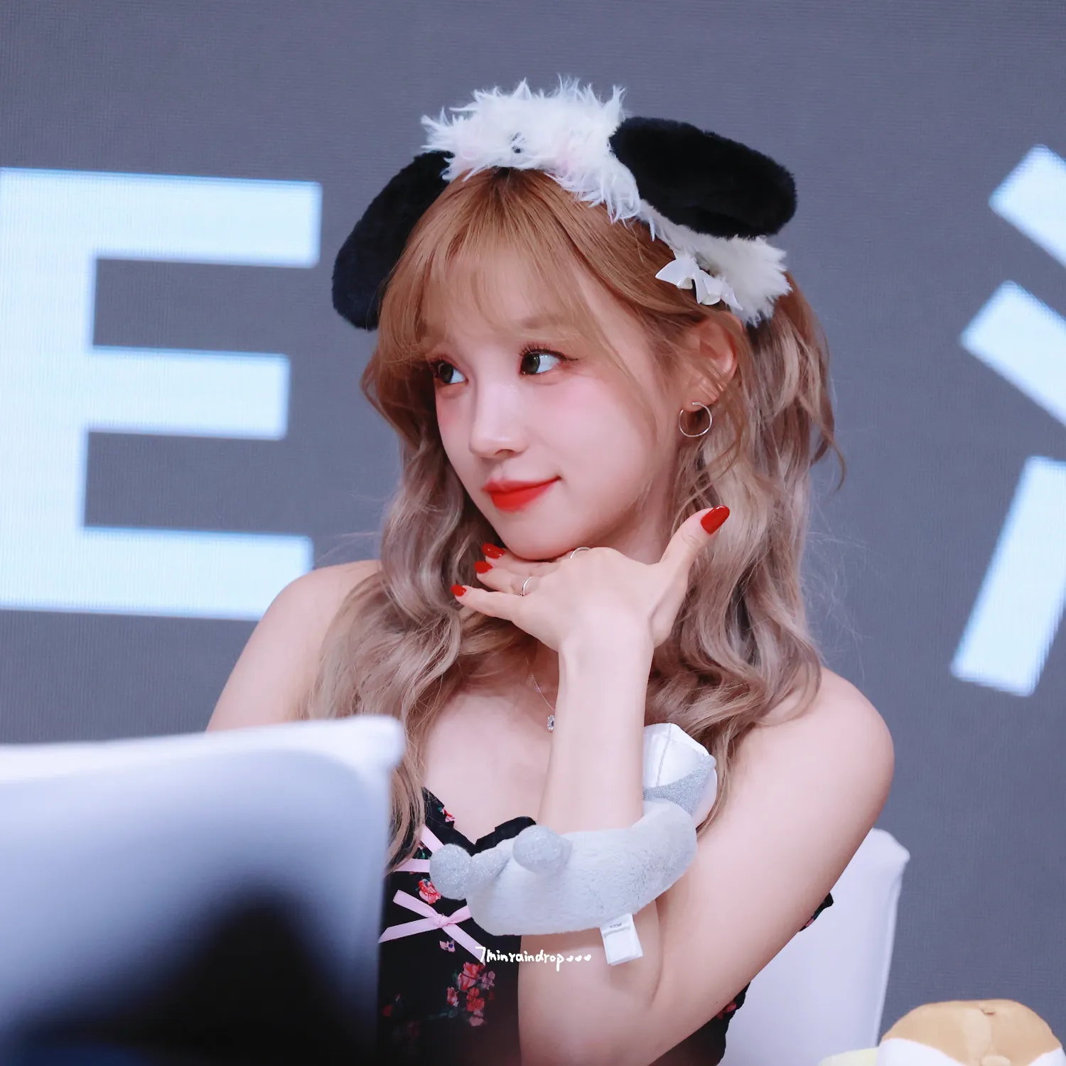 Recent activity shot of Yuqi (i-dle)