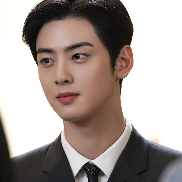 Recent activity shot of Eunwoo (ASTRO)