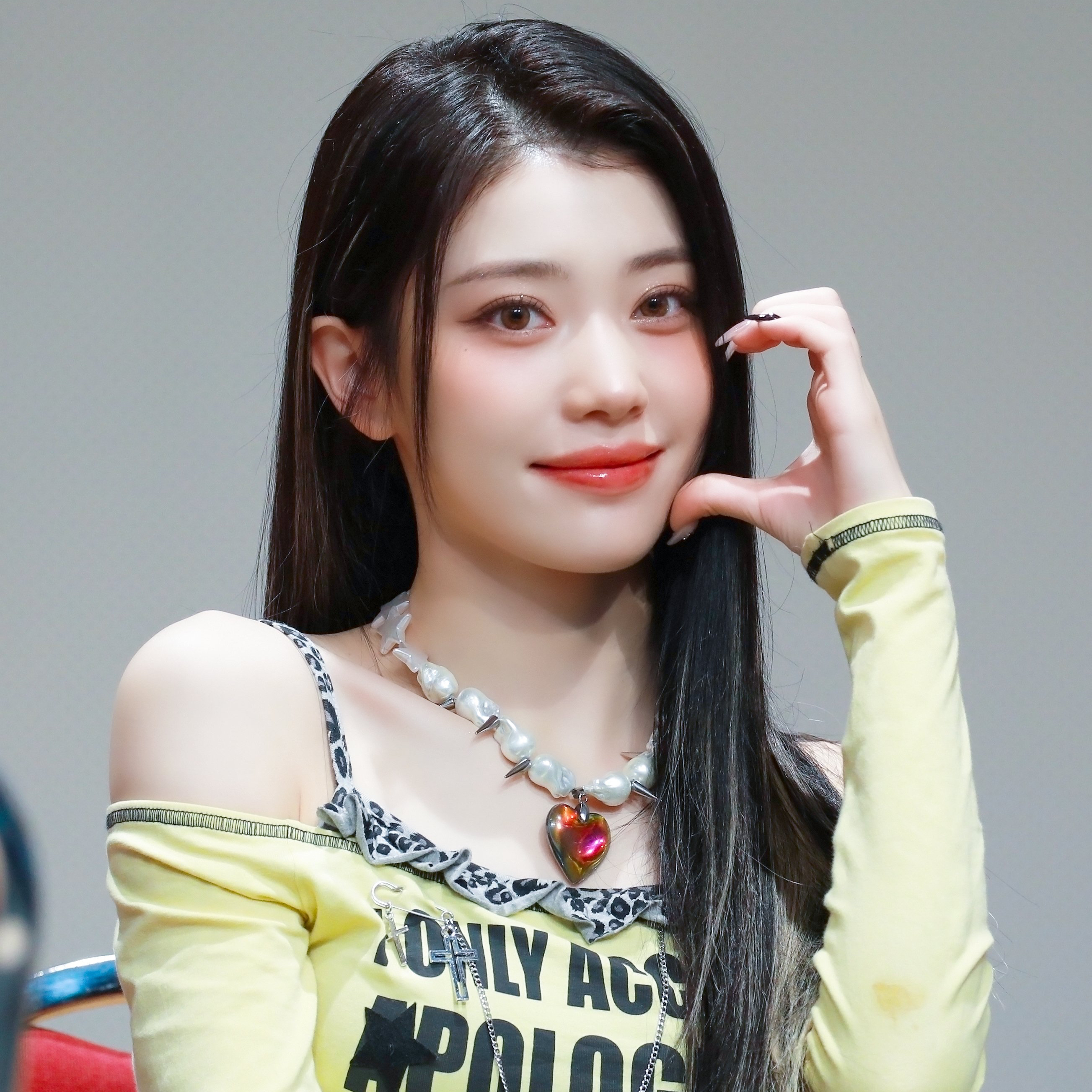 Recent activity shot of Xiao Ting (Kep1er)