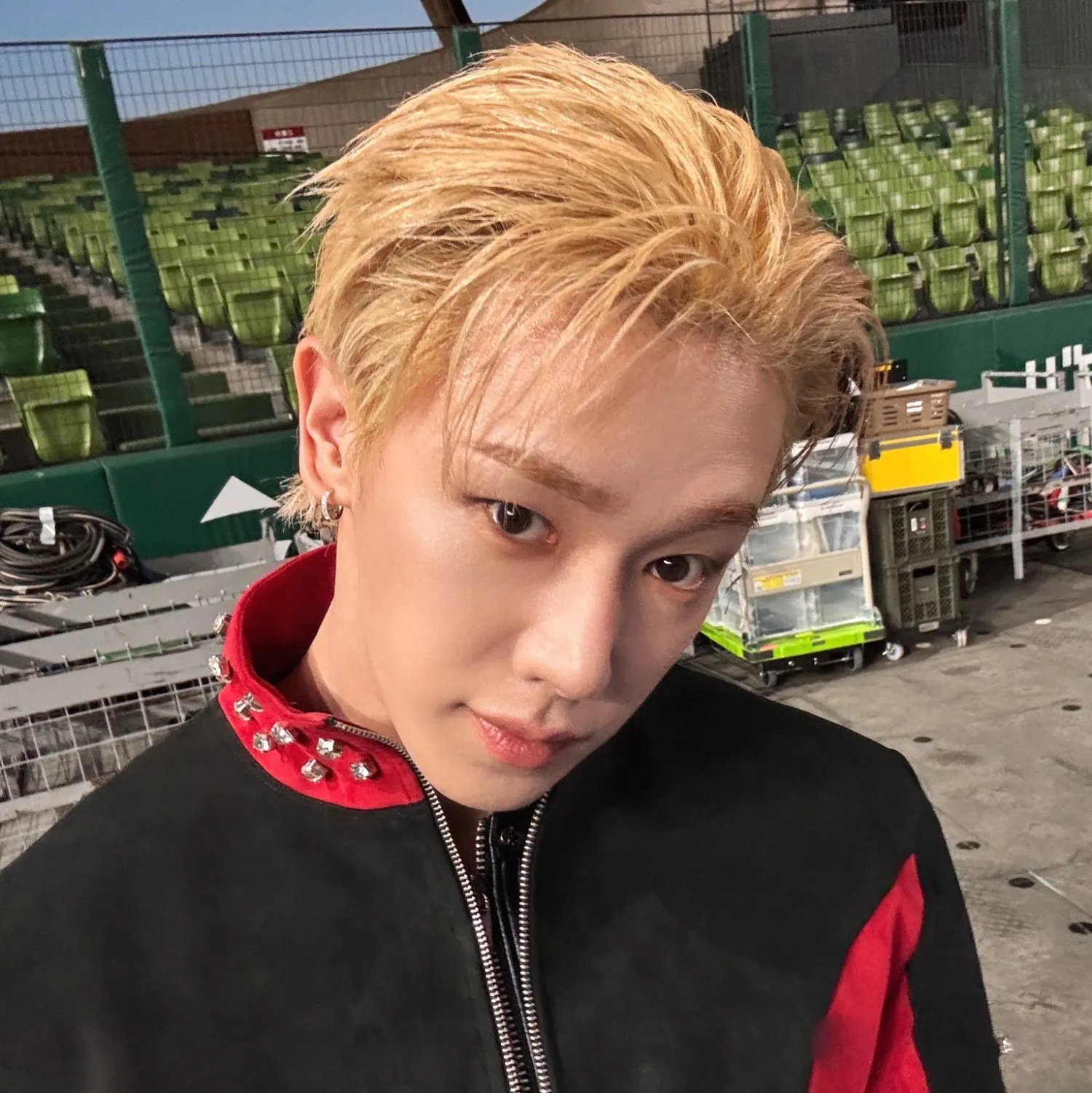 Behind-the-scenes cut of Wonho