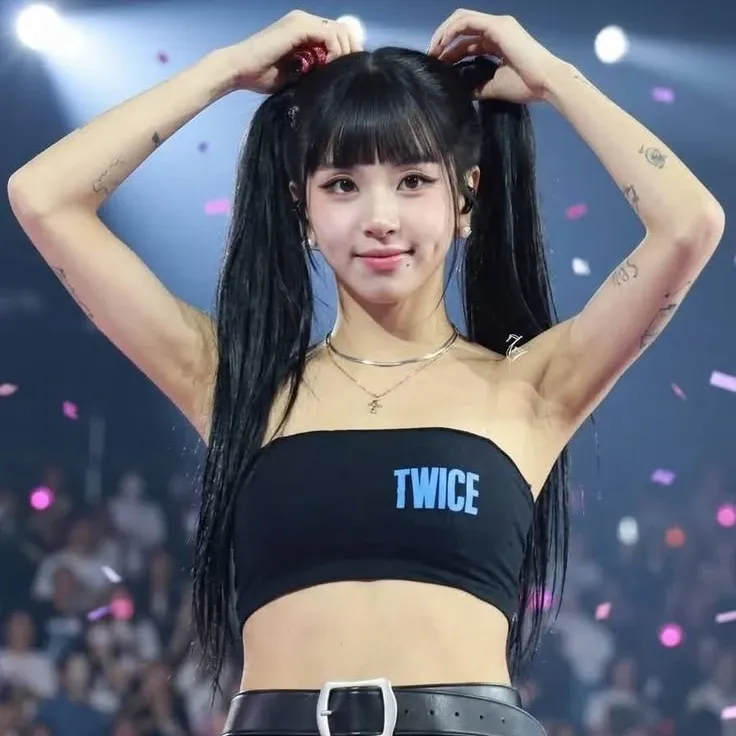 채영 (TWICE) 최근 활동샷
