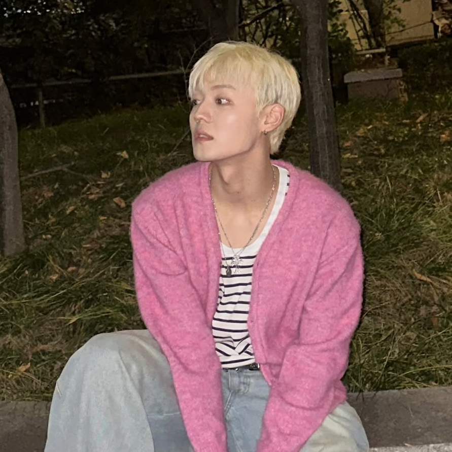 A moment captured by Chan (A.C.E)'s fan