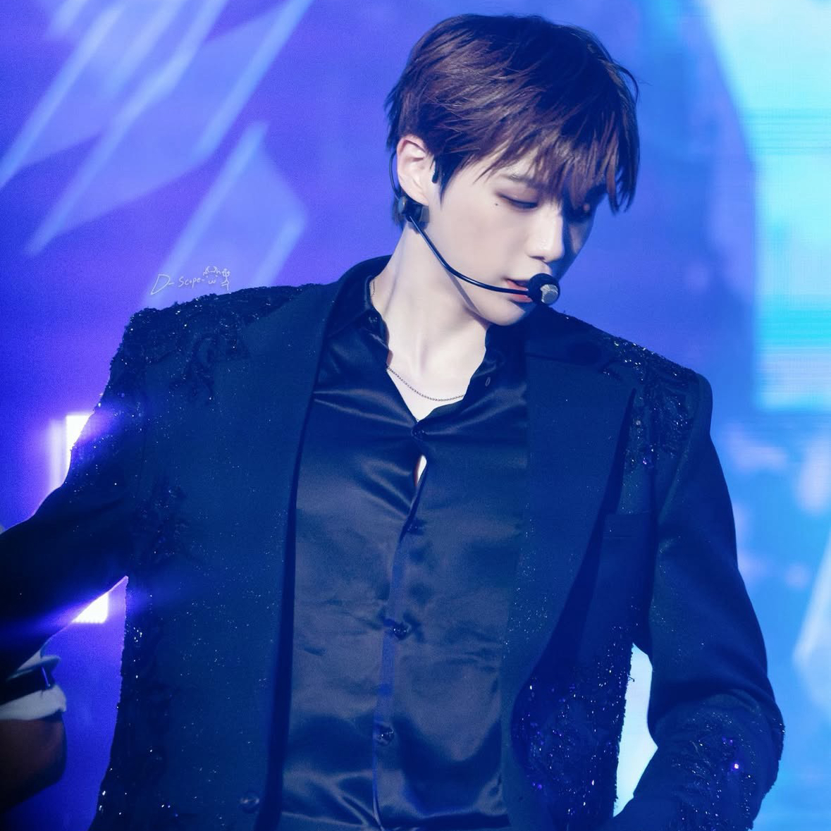 カン・ダニエルの最近の活動写真