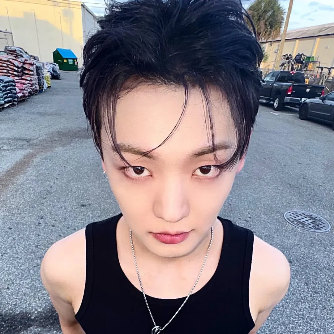 Latest photo of Chan (A.C.E)