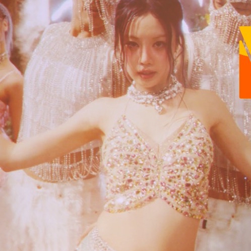 A moment captured by Soojin's fan