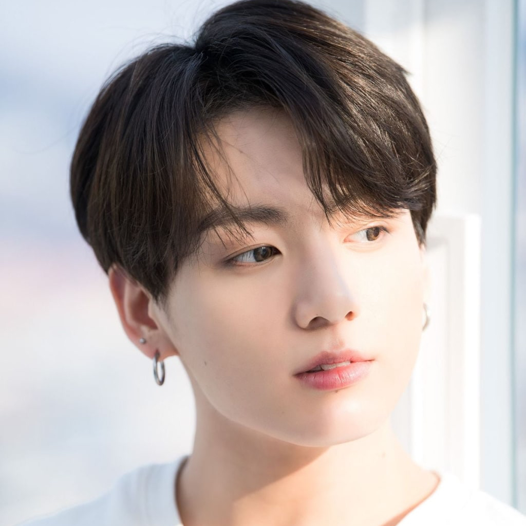 Momen yang diabadikan oleh penggemar Jungkook (BTS)