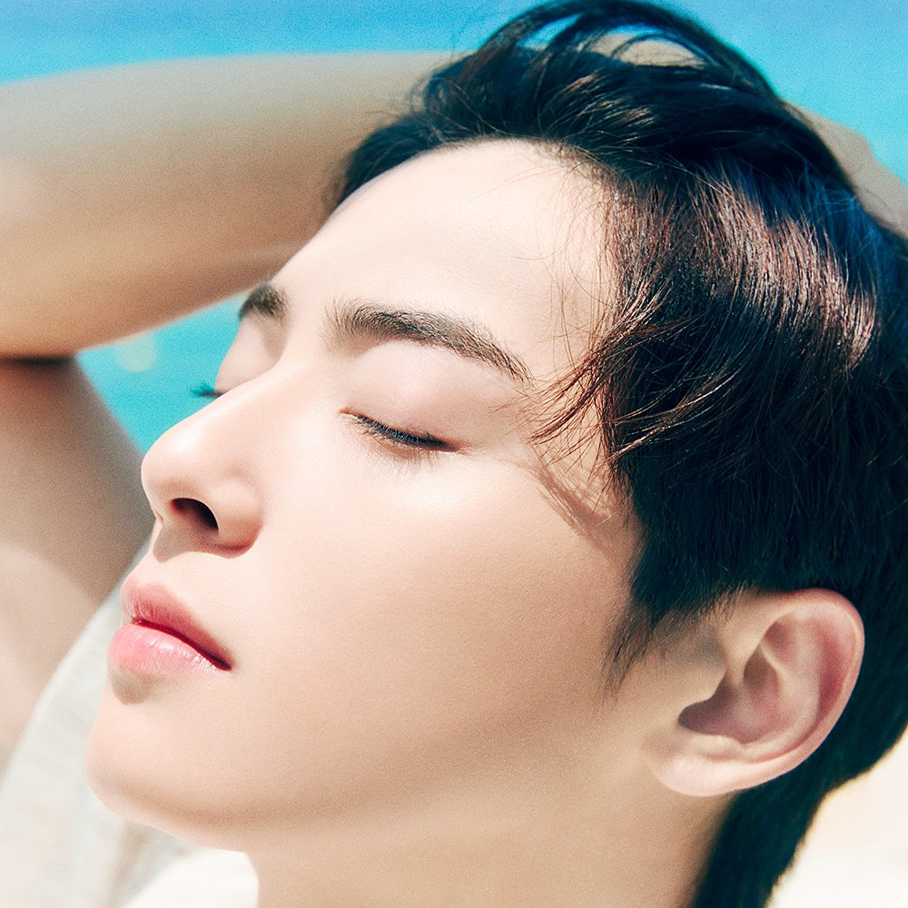 A moment captured by Eunwoo (ASTRO)'s fan