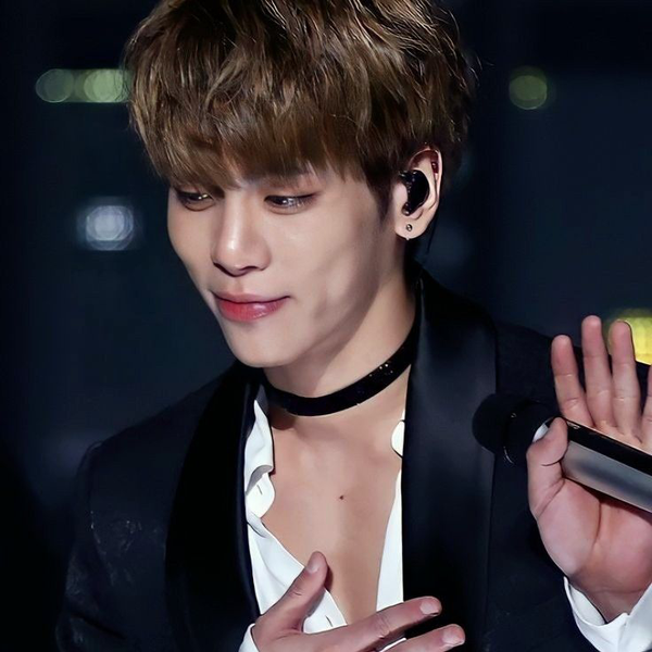 Popular profile image of SHINee selected by votes