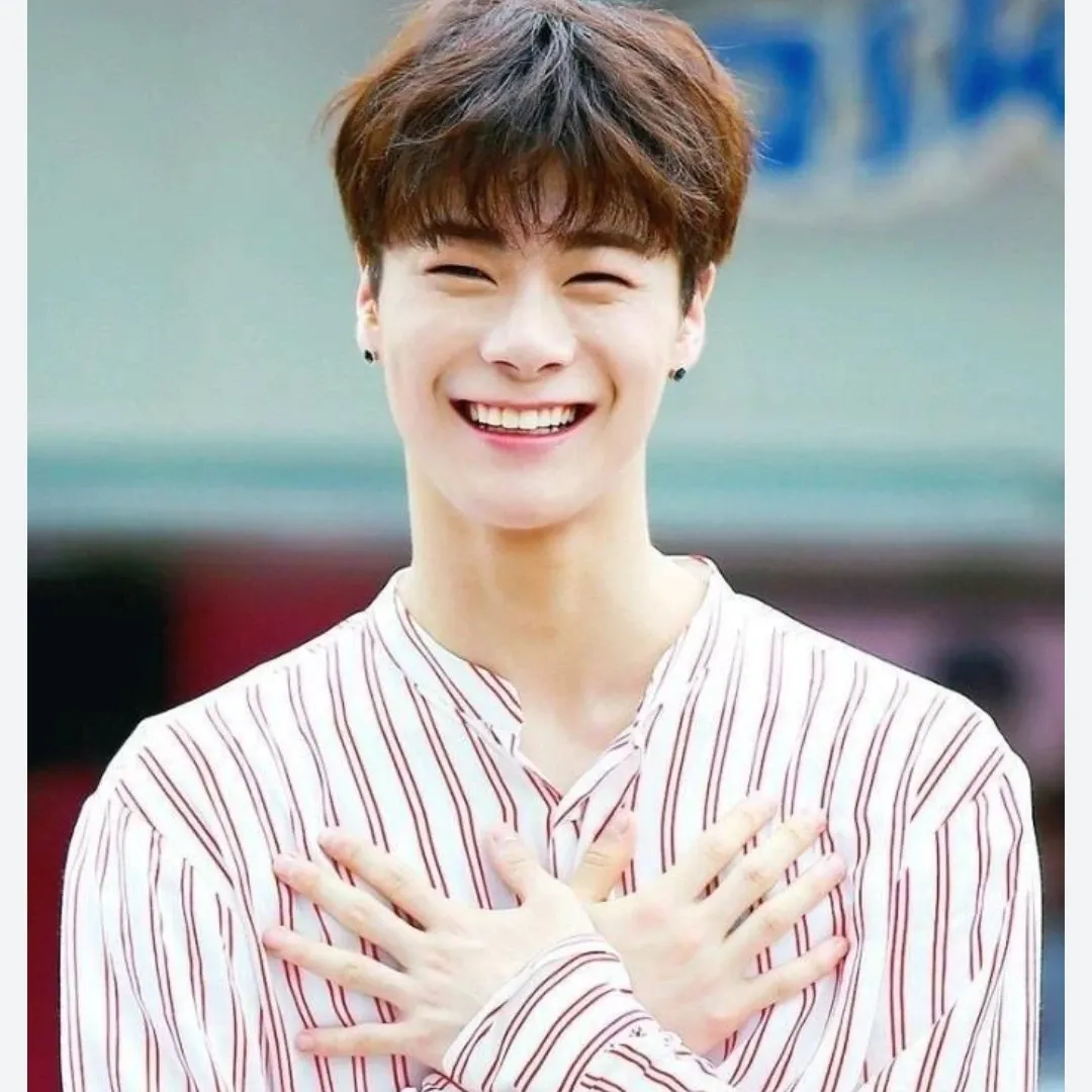 Recent activity shot of Moonbin (ASTRO)