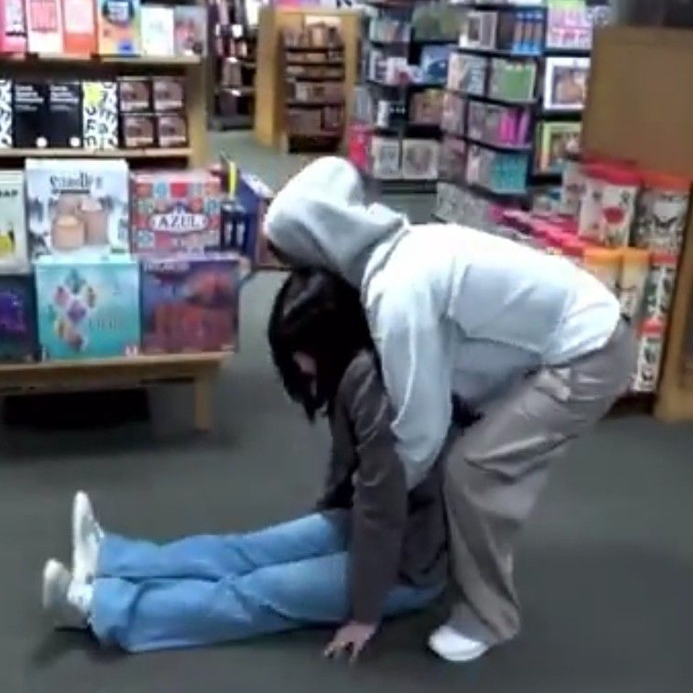 모모 (TWICE)의 최신 사진