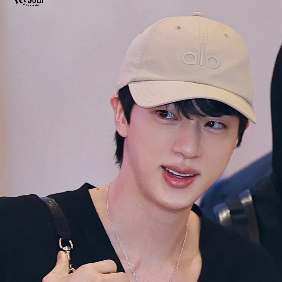 Foto terbaru Jin (BTS)