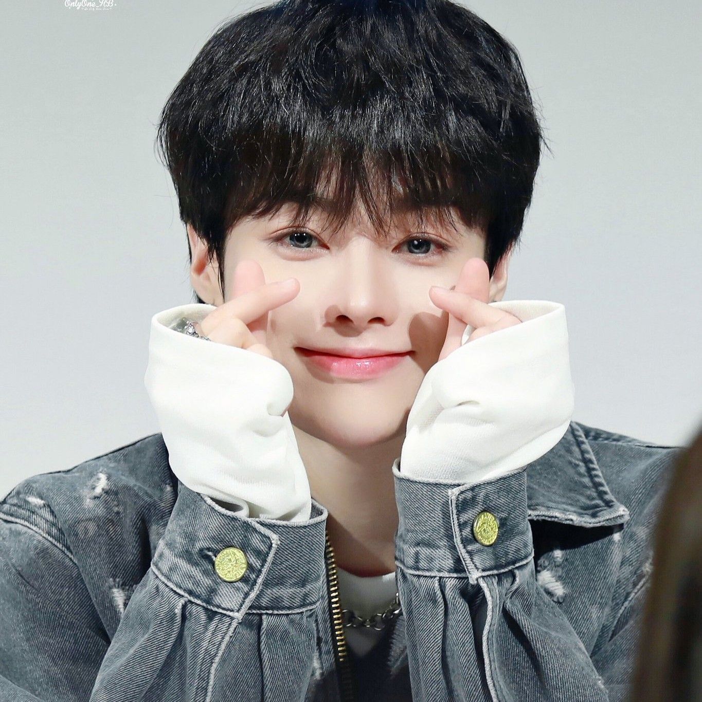 Behind-the-scenes cut of Hanbin (TEMPEST)