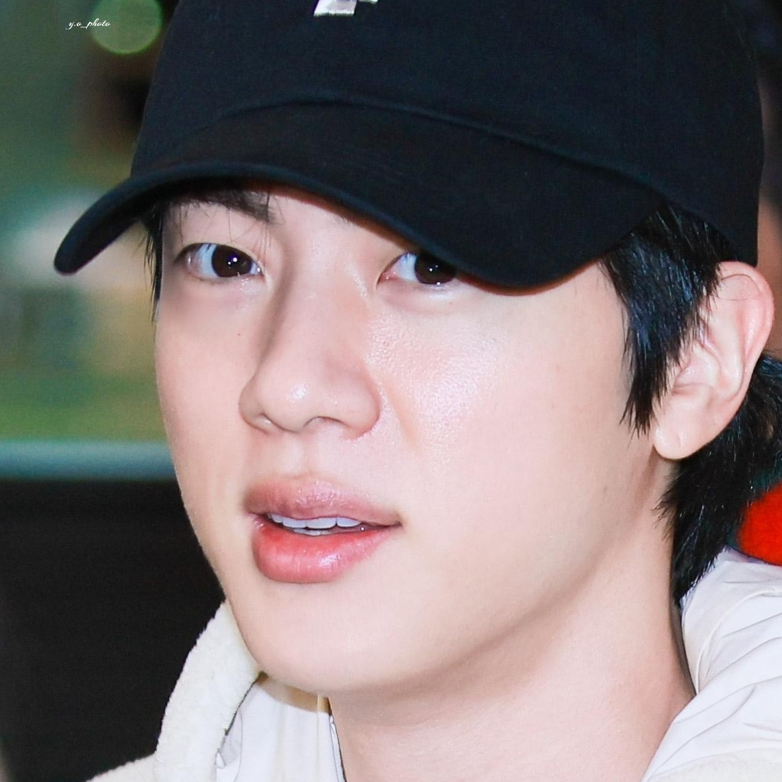 진 (방탄소년단)의 최신 사진