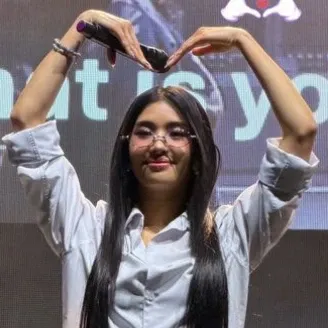 A moment captured by LiSA's fan