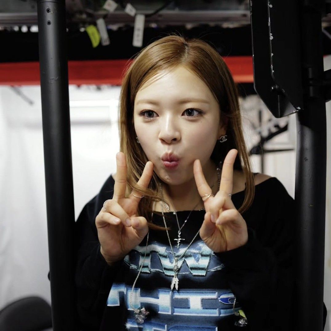 Latest photo of Jeongyeon (TWICE)