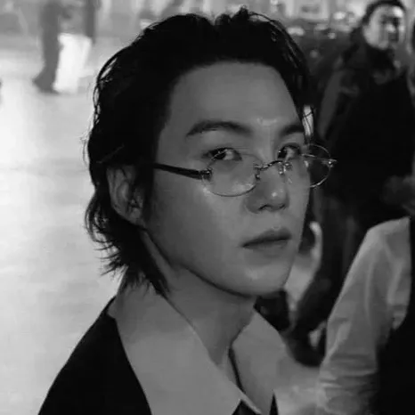 A moment captured by SUGA (BTS)'s fan