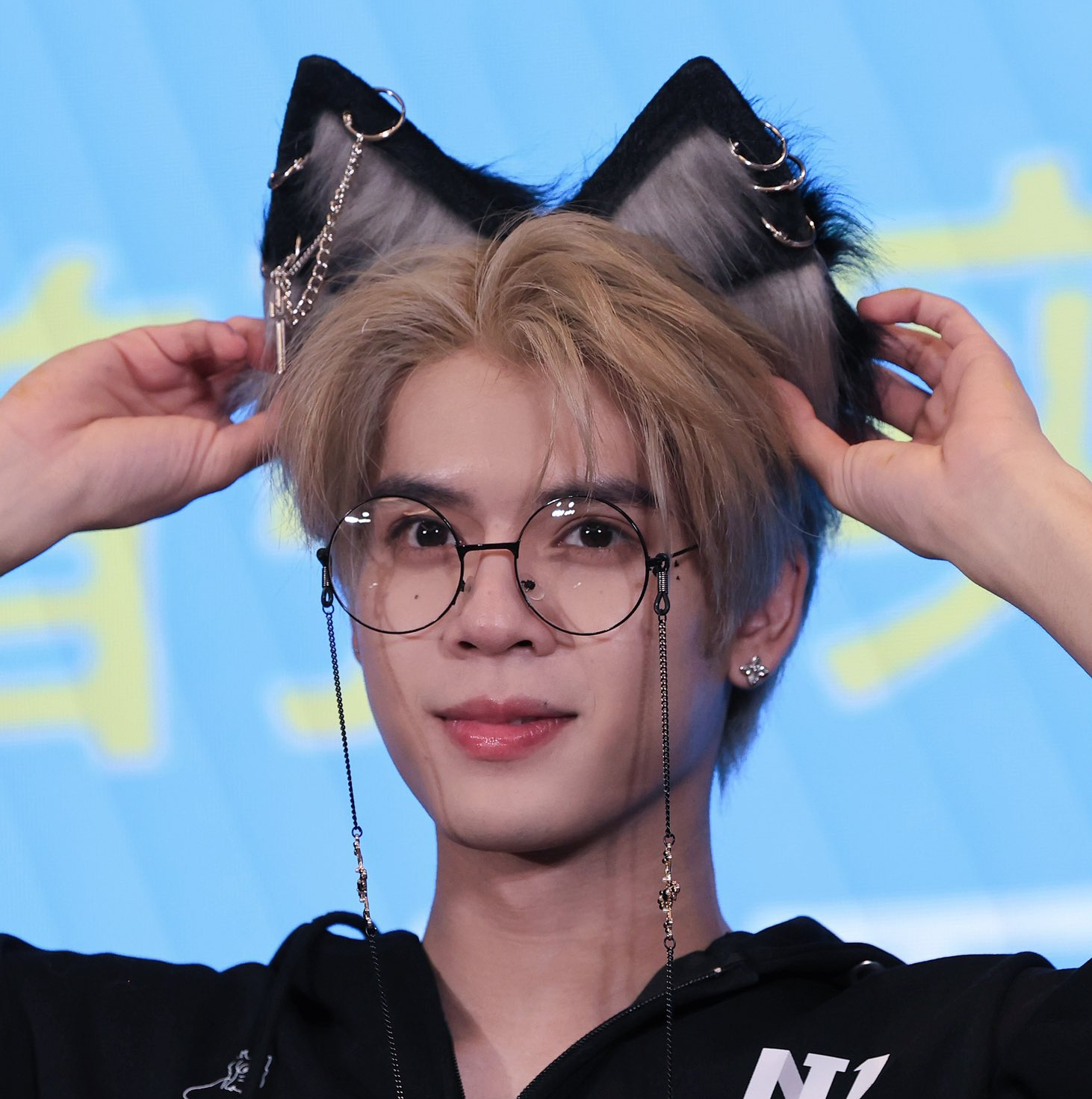 Behind-the-scenes cut of DORN (NexT1DE)