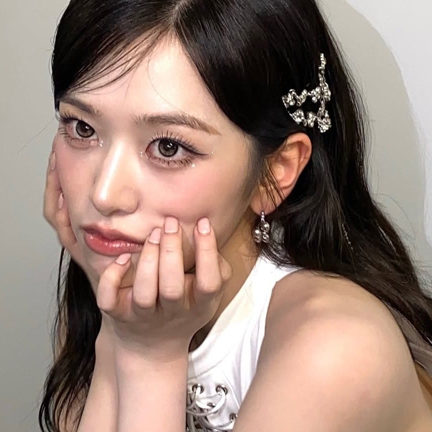 Behind-the-scenes cut of An Yujin (IVE)