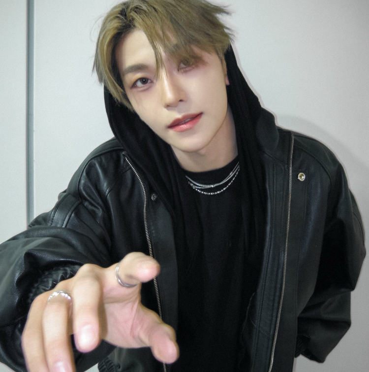 Latest photo of He Xinlong (ALPHA DRIVE ONE)