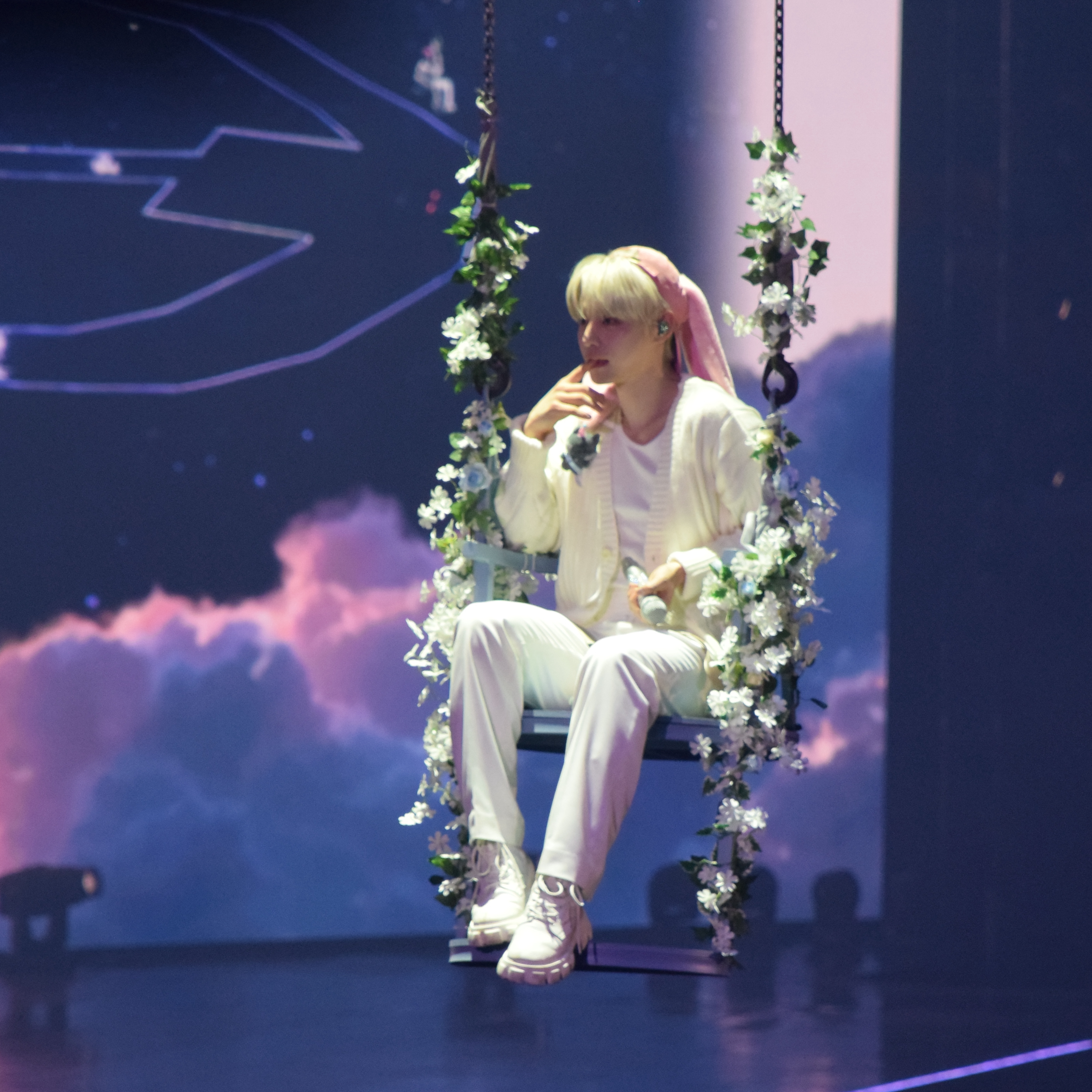 金地雄 (ZEROBASEONE)粉絲拍下的瞬間