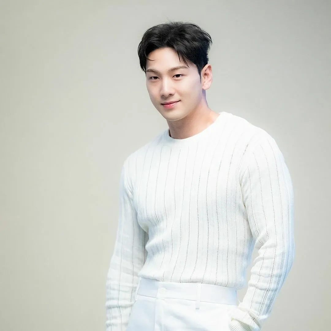 백호 최근 활동샷