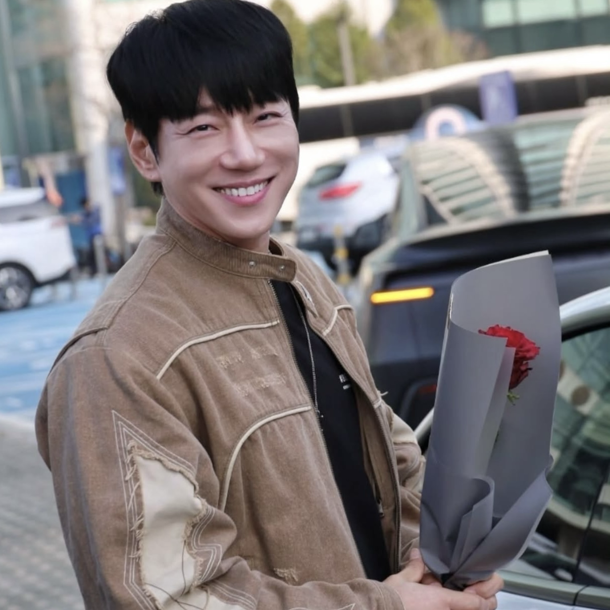 Latest photo of Hwang Chiyeol