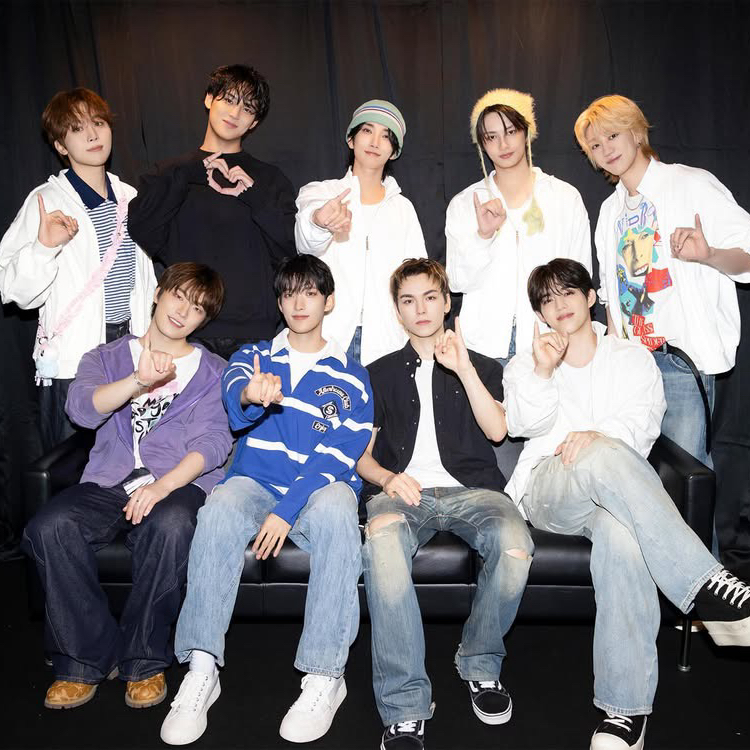 Recent activity shot of Jun (SEVENTEEN)