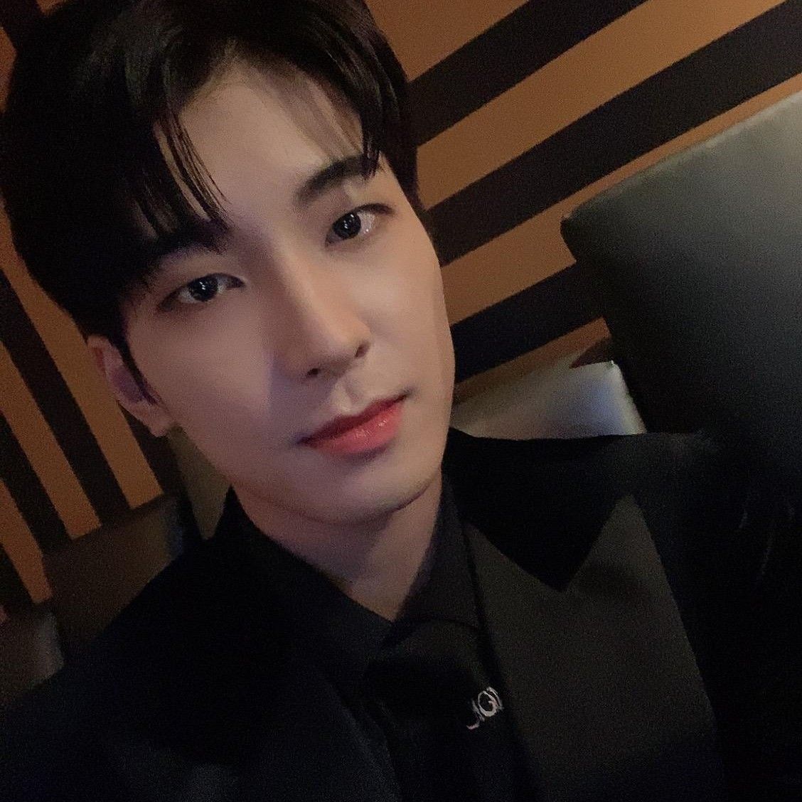 Recent activity shot of Wonwoo (SEVENTEEN)