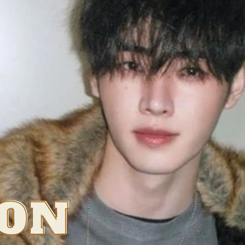 성훈 (ENHYPEN) 최근 활동샷