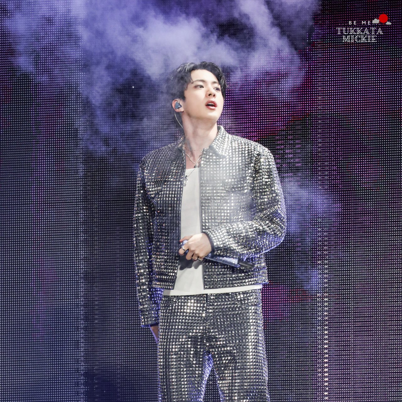 A moment captured by Jin (BTS)'s fan