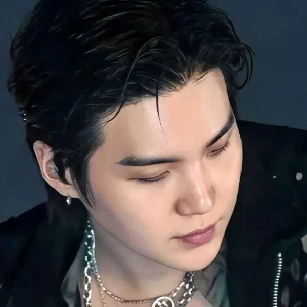 SUGA (防彈少年團)的最新照片