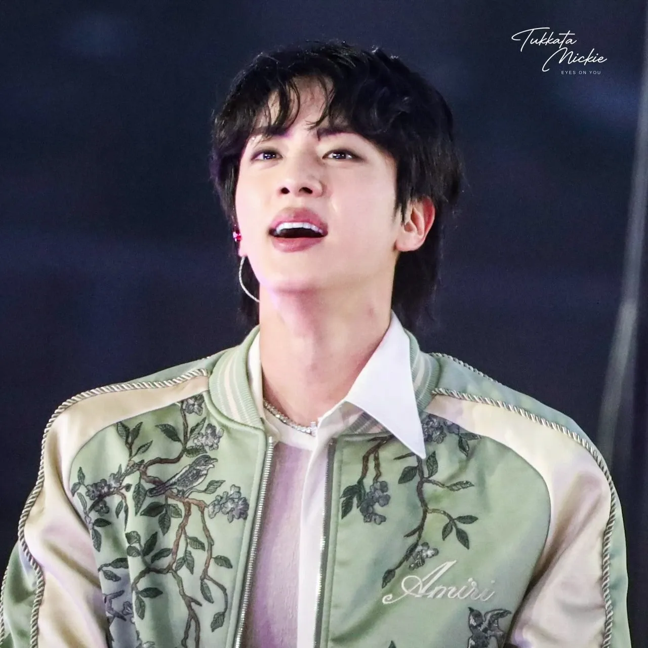 Foto aktivitas terbaru Jin (BTS)