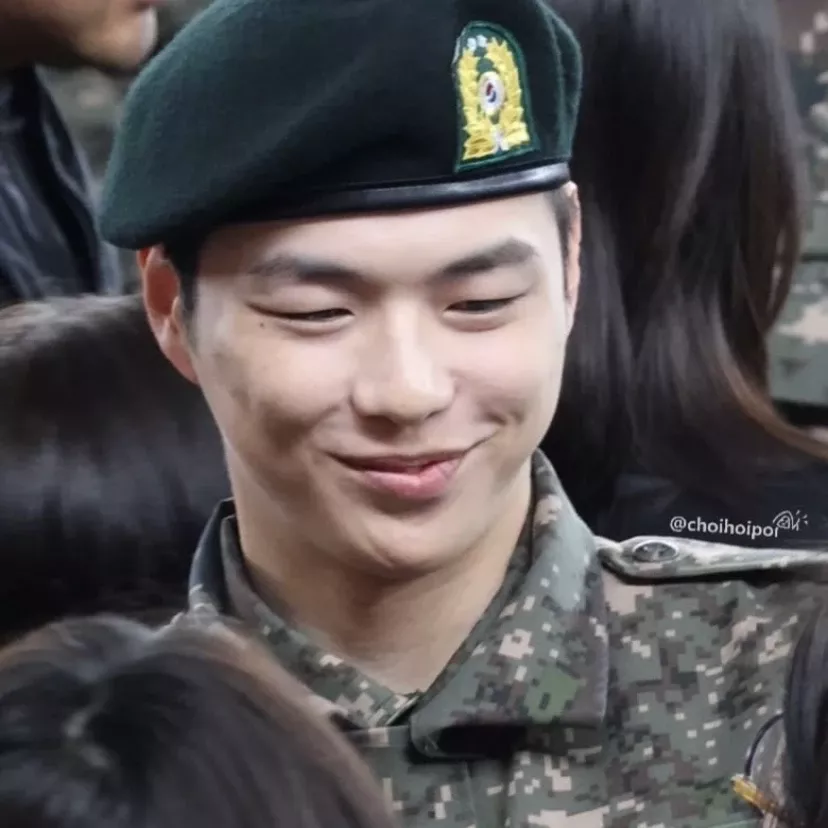 강다니엘의 비하인드 컷