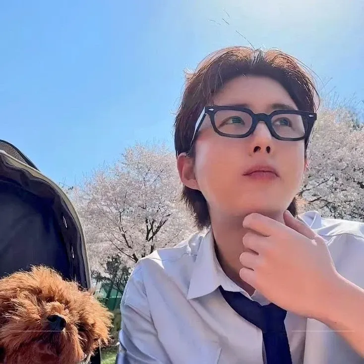 Wow (A.C.E)的最新照片