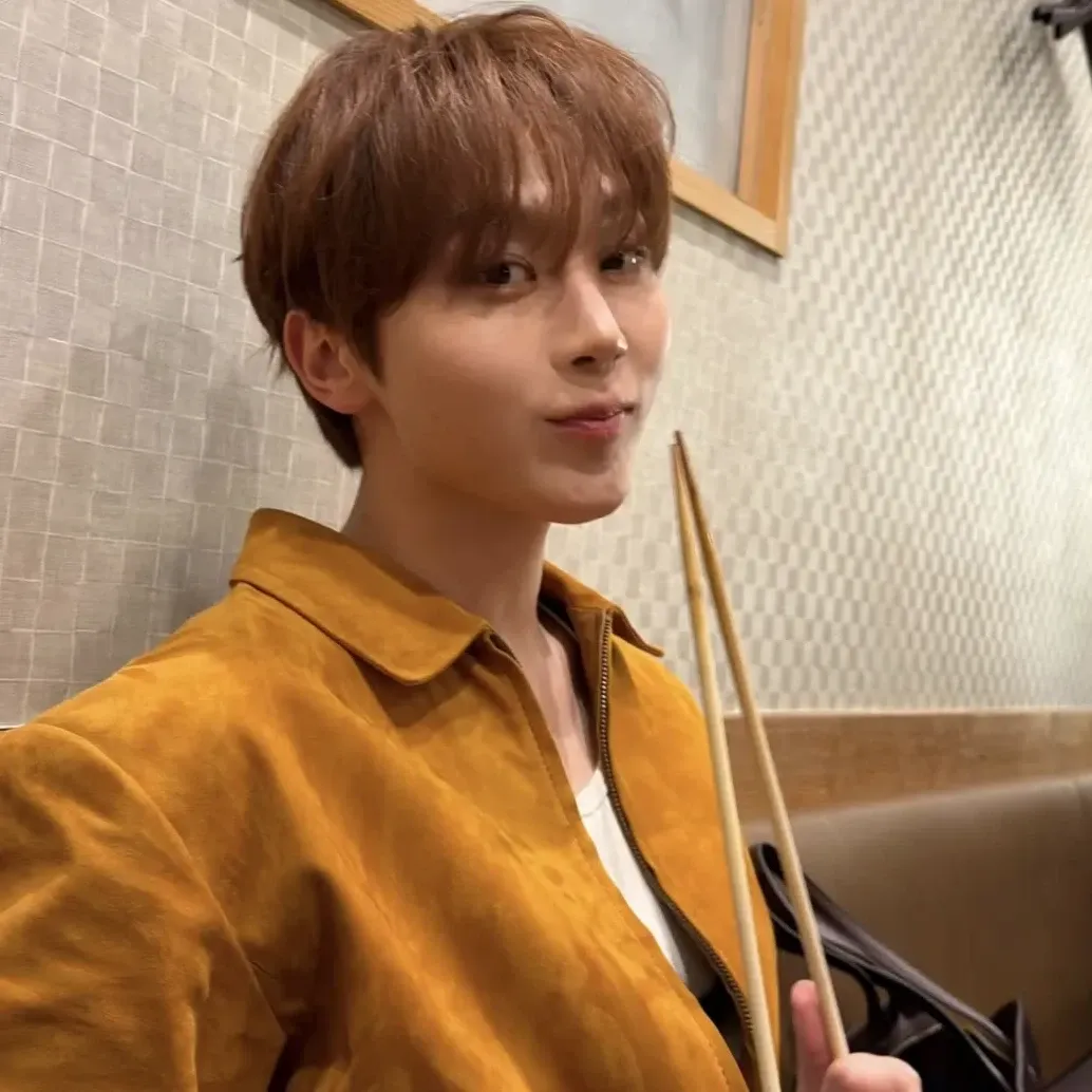 Latest photo of Seungkwan (SEVENTEEN)