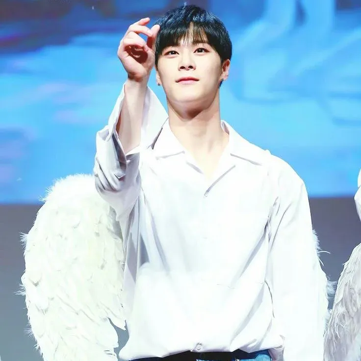 아스트로 최근 활동샷