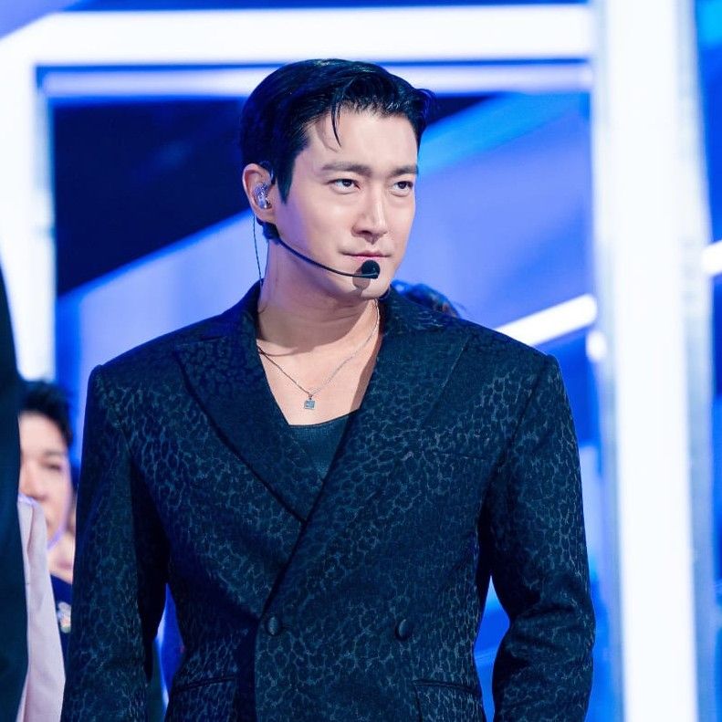 A moment captured by Siwon (Super Junior)'s fan