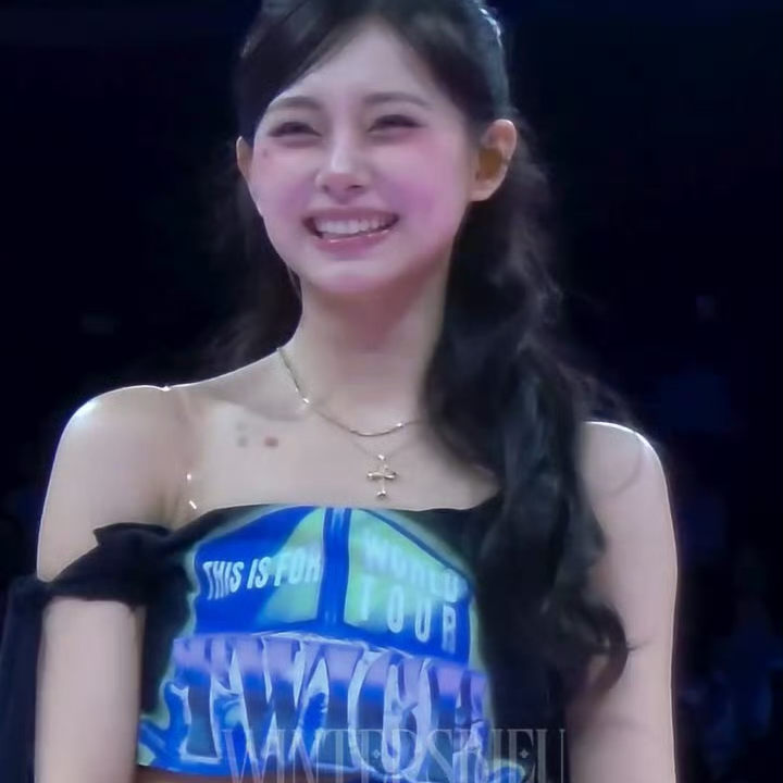 쯔위 (TWICE) 최근 활동샷