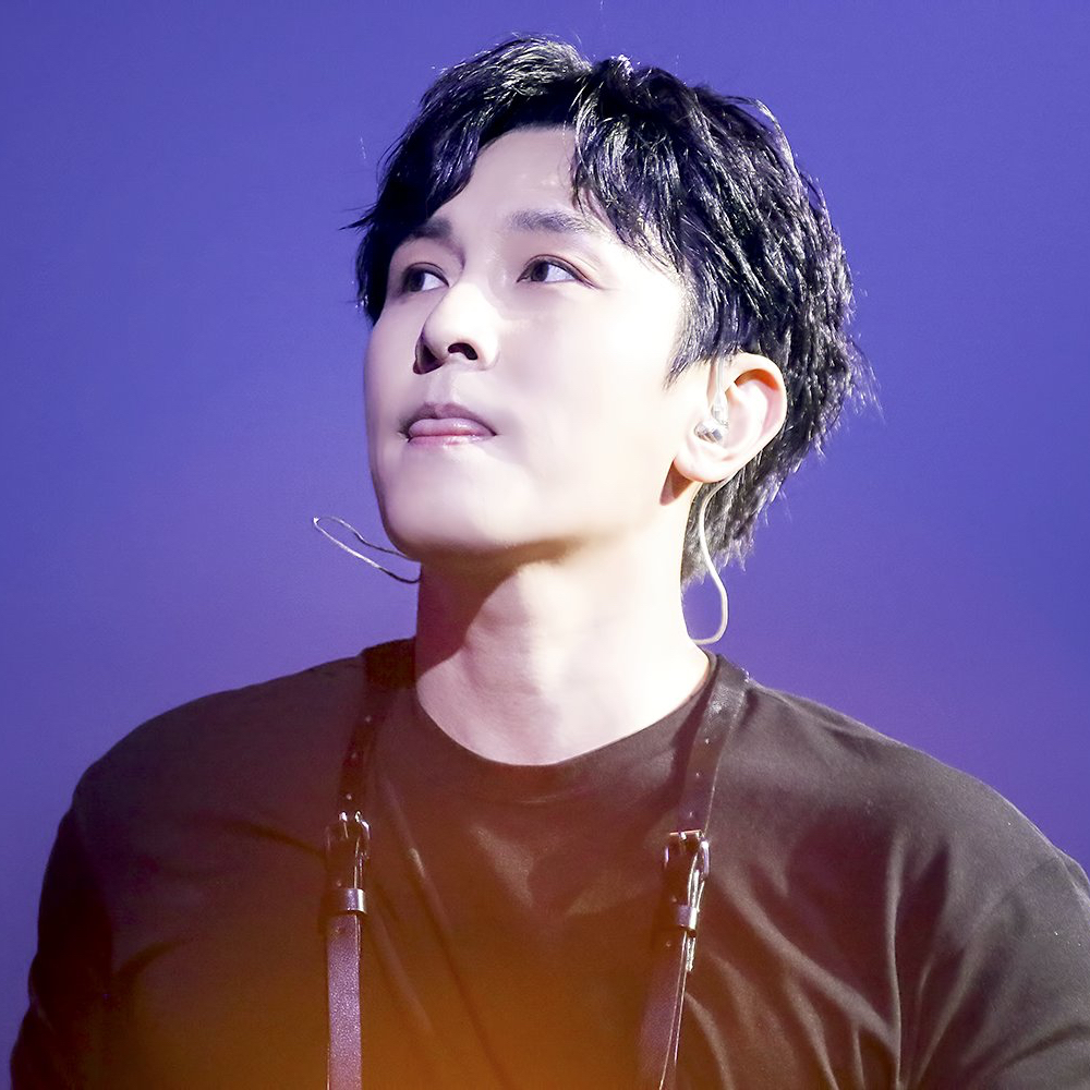 Behind-the-scenes cut of Kim Dongwan (SHINHWA)